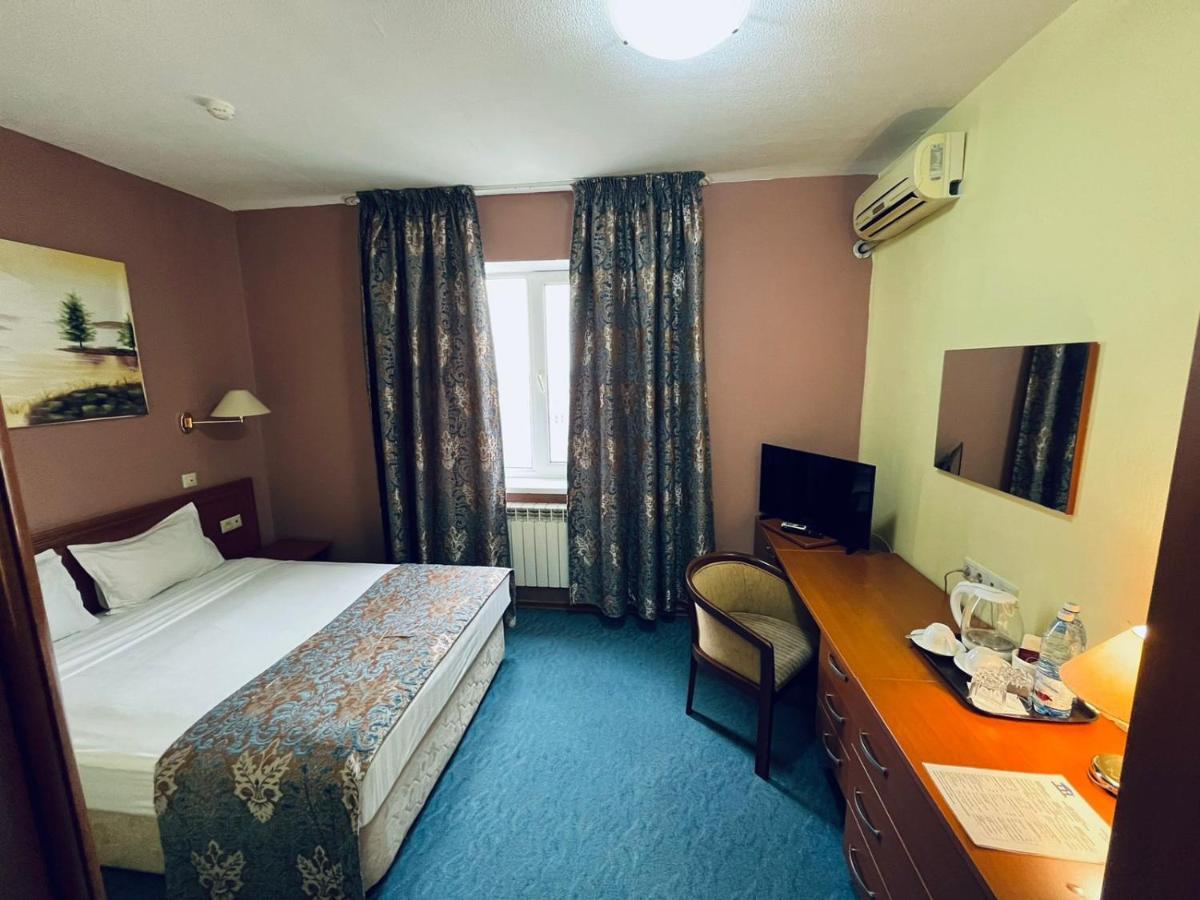Tengri Hotel Atyraū Zewnętrze zdjęcie