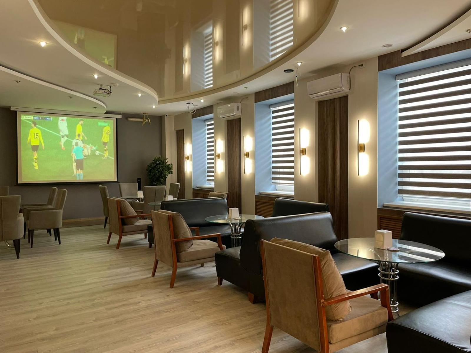 Tengri Hotel Atyraū Zewnętrze zdjęcie
