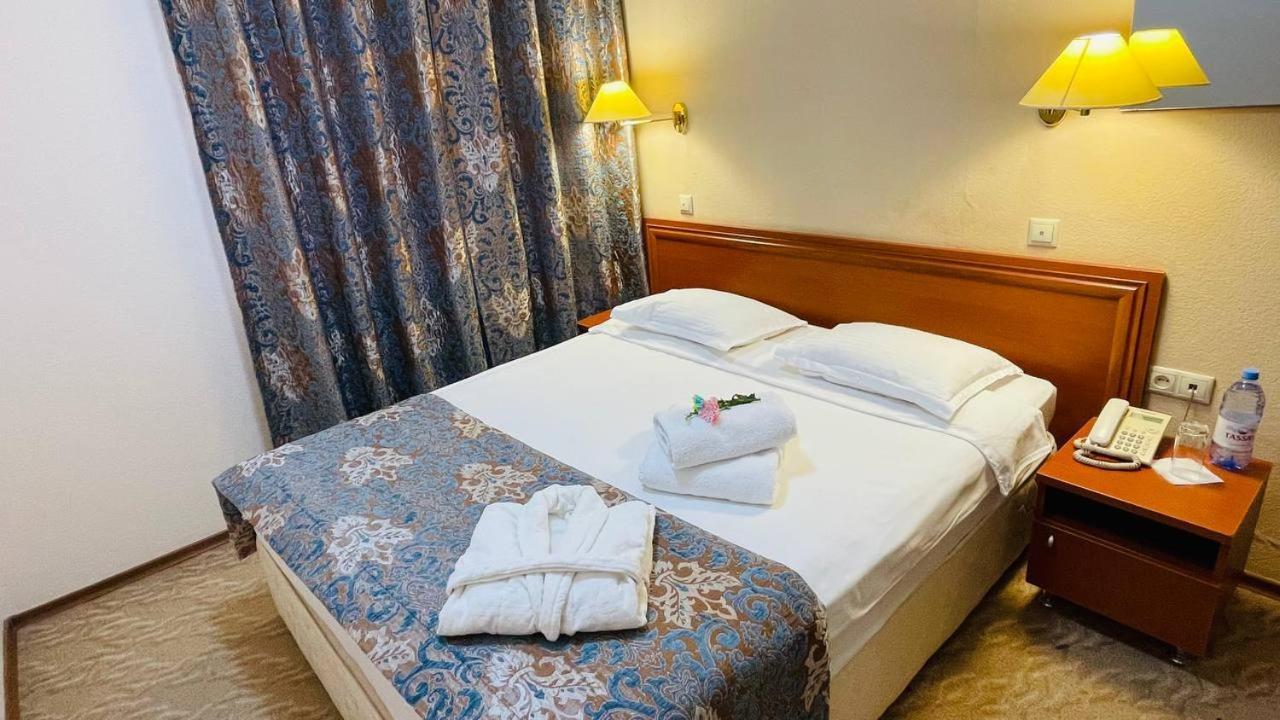 Tengri Hotel Atyraū Zewnętrze zdjęcie