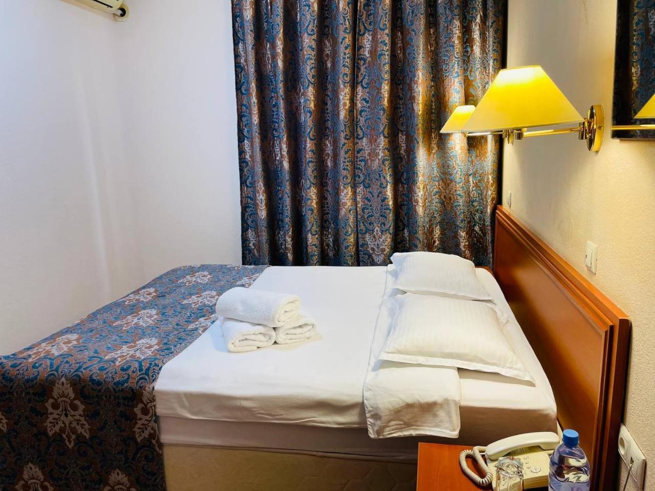 Tengri Hotel Atyraū Zewnętrze zdjęcie