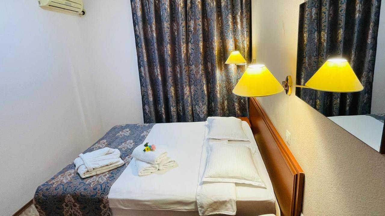 Tengri Hotel Atyraū Zewnętrze zdjęcie